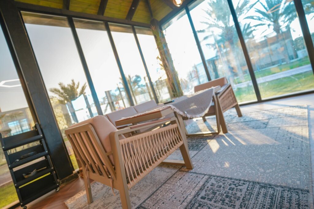 allglass cottage pics22