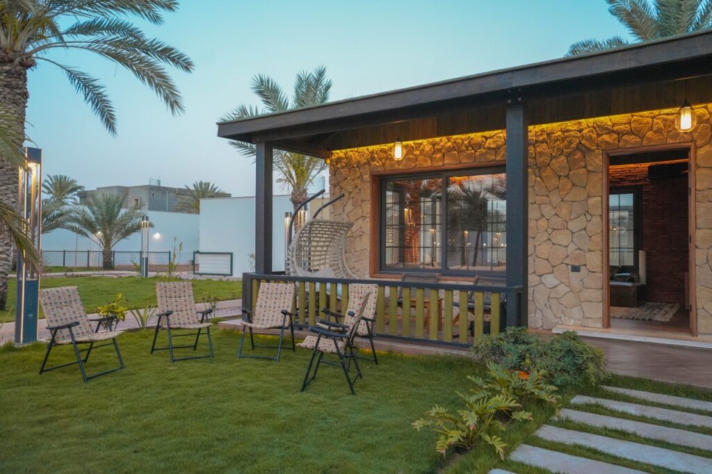 allglass cottage pics26