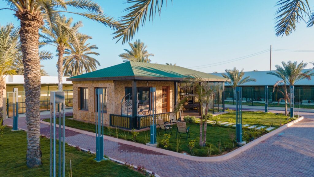 allglass cottage pics27