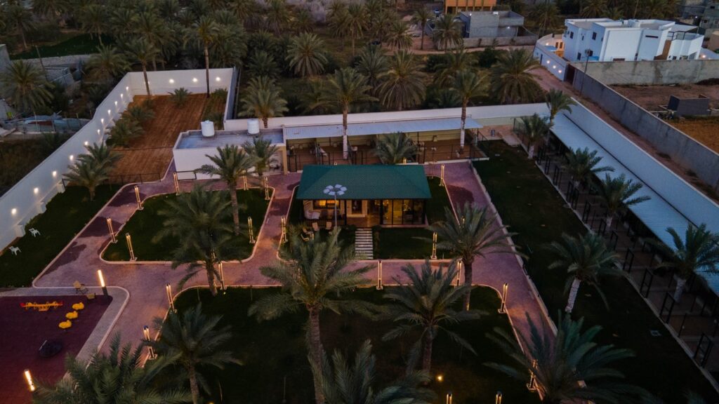 allglass cottage pics6