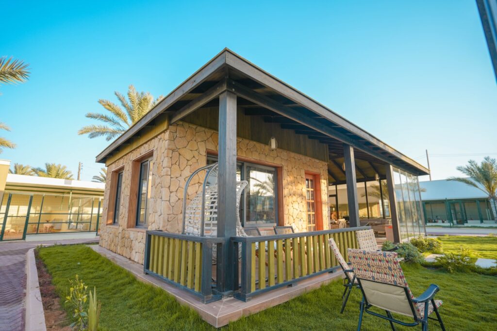 allglass cottage pics7