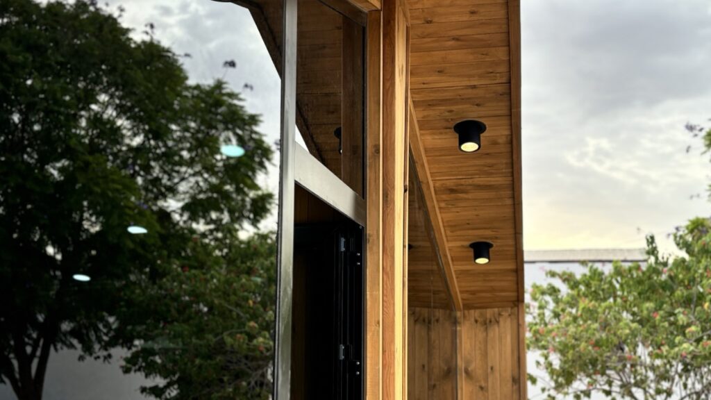 front glass cottage20 Large