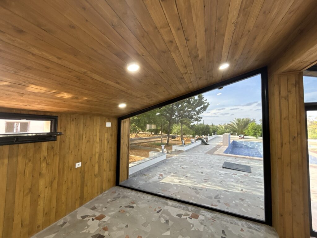 front glass cottage35 Large